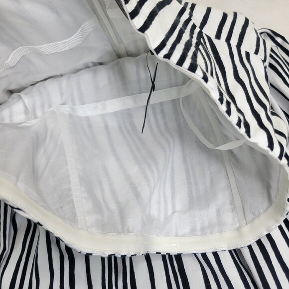 Club Monaco Striped Knee Length Dress Black White Women’s Size 0 Fit And Flare - Picture 12 of 16